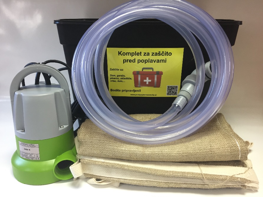 Komplet za zaščito pred poplavami s potopno črpalko, cevjo in absorbent vrečami